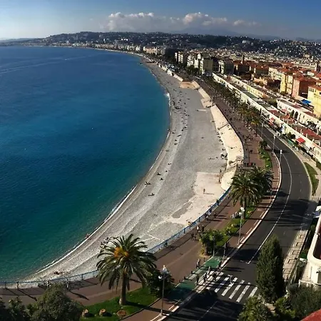 Super Au Coeur De Nice! Bonnes Apartment *